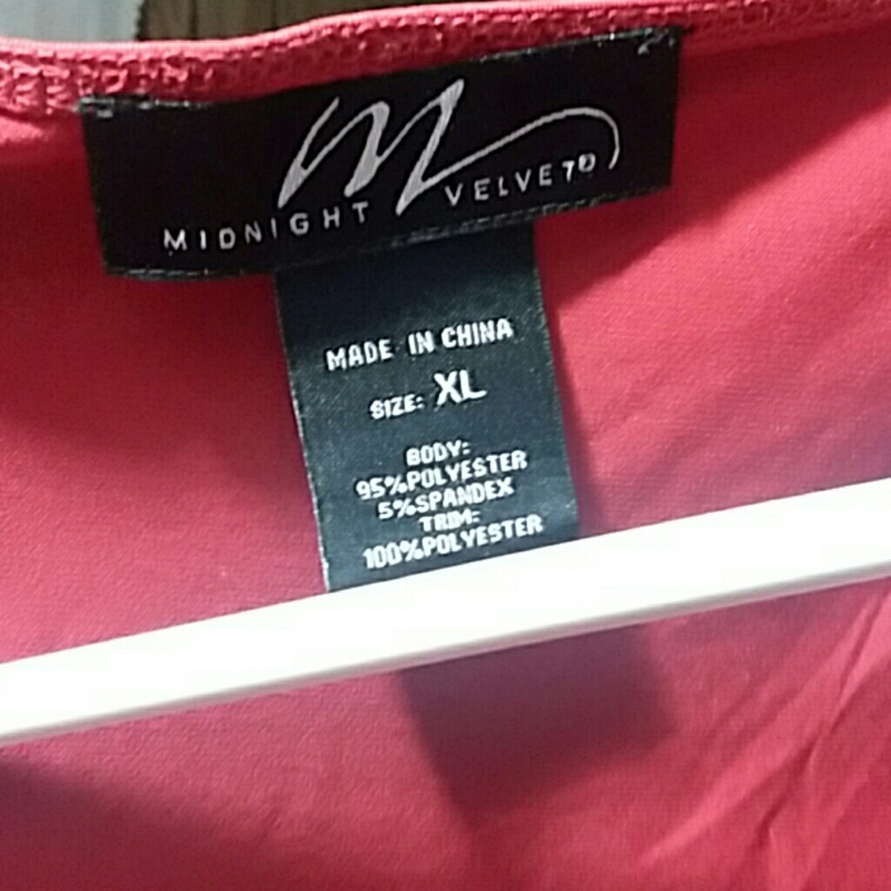 Top - Picture 2 of 2